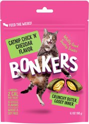 Bonkers Cat Pillows Catnip, Chick 'N & Cheddar Flavored Crunchy Cat Treats, 6.3-oz bag, 1 count