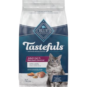 Blue Buffalo Indoor Hairball Control Chicken & Brown Rice Recipe Mature Dry Cat Food, 7-lb bag