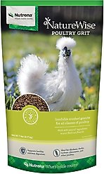 Nutrena NatureWise Poultry Grit Crushed Granite Chicken Feed, 7-lb bag