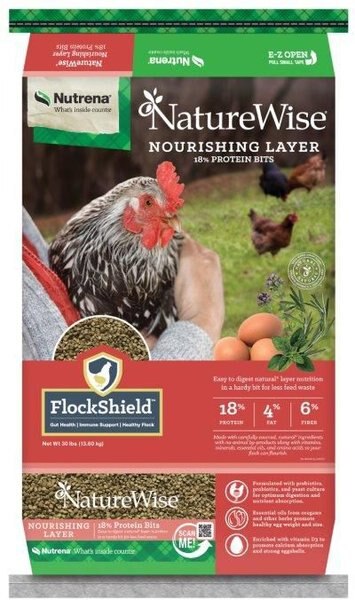 Nutrena NatureWise Nourishing Layer 18% Protein Bits Chicken Feed