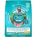 Purina ONE +Plus Sensitive Skin & Stomach Natural Adult Dry Cat Food, 7-lb bag