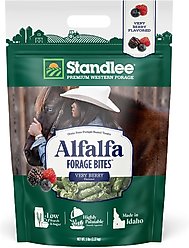 Standlee Forage Bites Alfalfa Very Berry Horse Treats, 5-lb bag