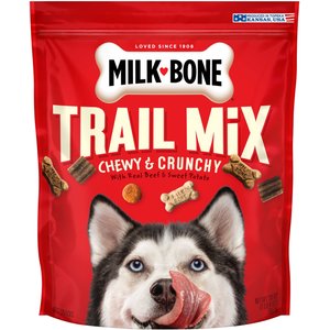 Milk-Bone Trail Mix with Real Beef & Sweet Potato Chewy & Crunchy Dog Treats, 20-oz bag